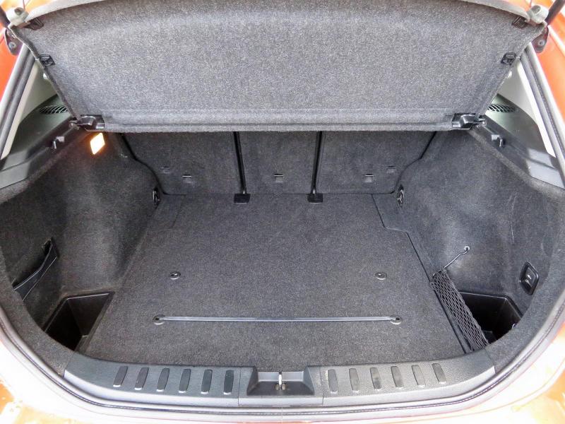 Prodám BMW X1 sDrive16d - Photo 13