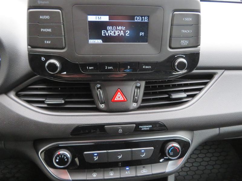 Prodám Hyundai i30 1.5 CVVT - Photo 12