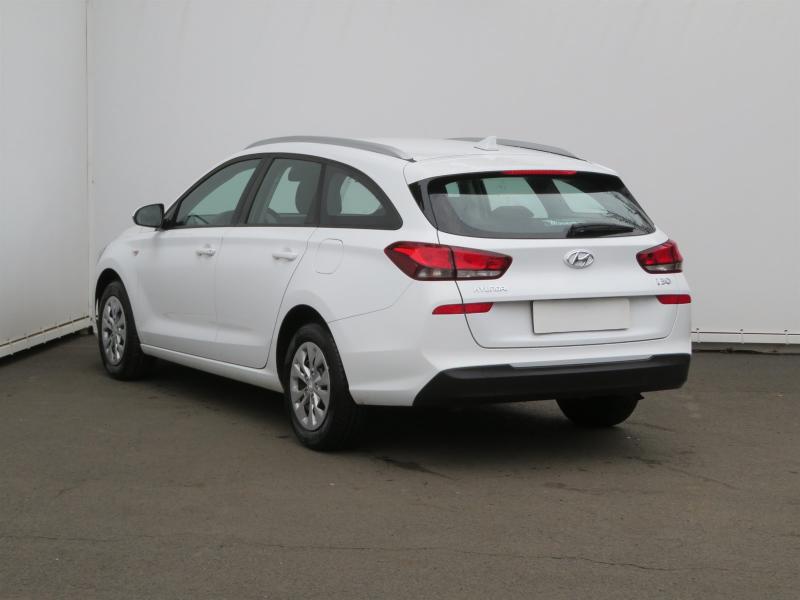 Prodám Hyundai i30 1.5 CVVT - Photo 4