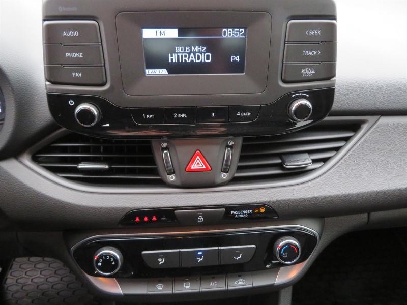 Prodám Hyundai i30 1.5 CVVT - Photo 12