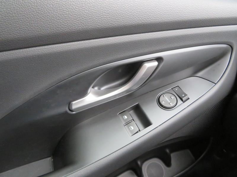 Prodám Hyundai i30 1.5 CVVT - Photo 14