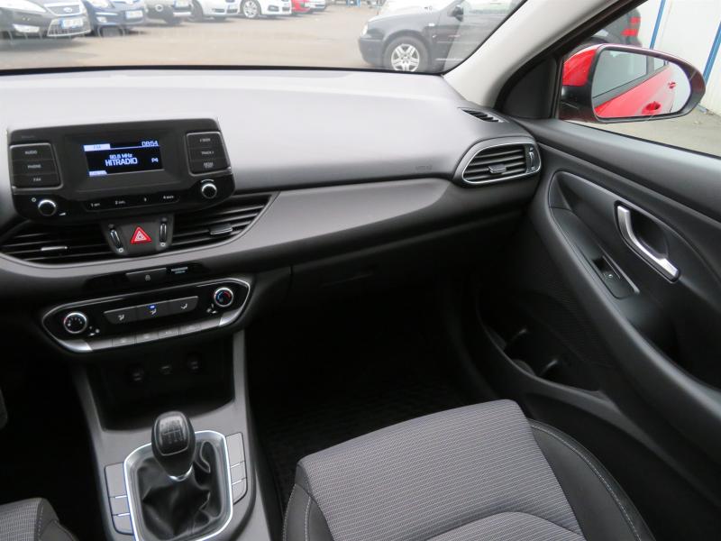 Prodám Hyundai i30 1.5 CVVT - Photo 8
