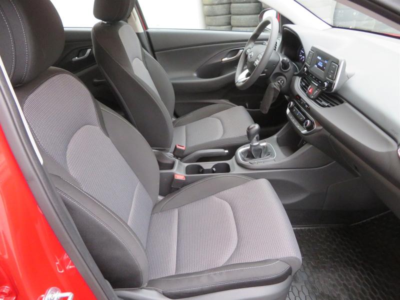 Prodám Hyundai i30 1.5 CVVT - Photo 9